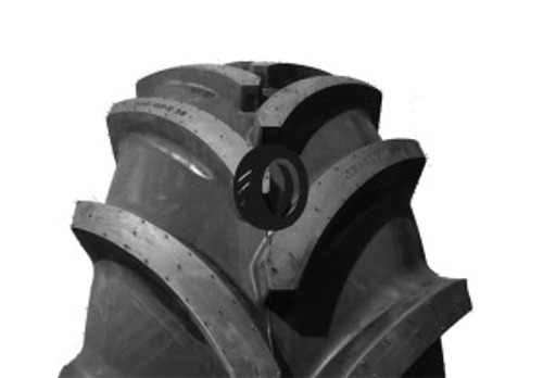 Foto pneumatico: VREDESTEIN, TRAXION 65 320/65 R18 119D Quattro-stagioni